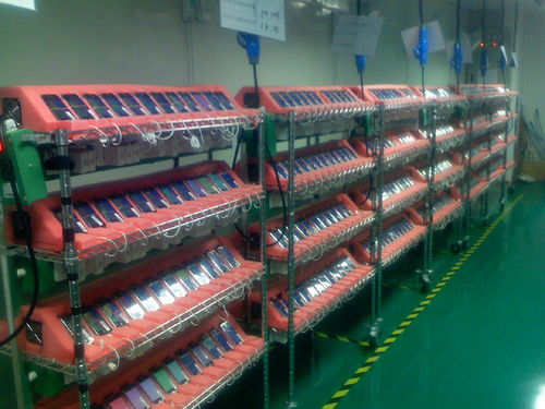 網(wǎng)友放出 2007 年舊照片,展示初代 iphone 生產線